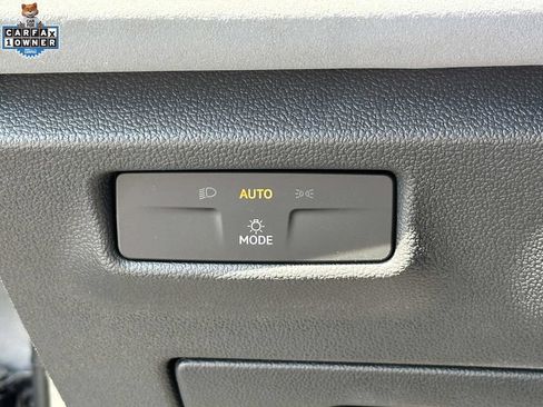 Used 2026 Volkswagen Tiguan SE w/ Panoramic Sunroof Package AWD/4WD image 21