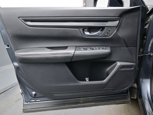 Used 2025 Honda CR-V Sport-L image 9