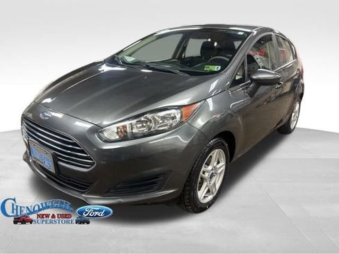 Used 2018 Ford Fiesta SE image 1