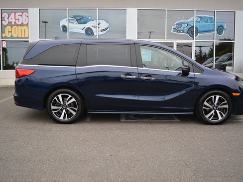Used 2020 Honda Odyssey Elite image 8