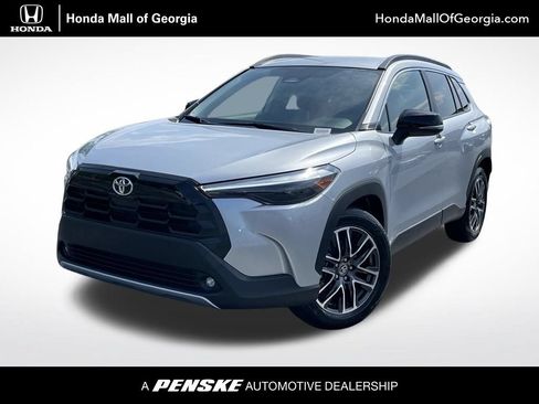Used 2026 Toyota Corolla Cross XLE FWD image 1