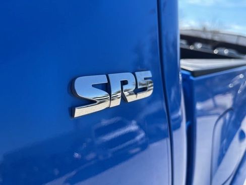 Used 2021 Toyota Tacoma SR5 image 9