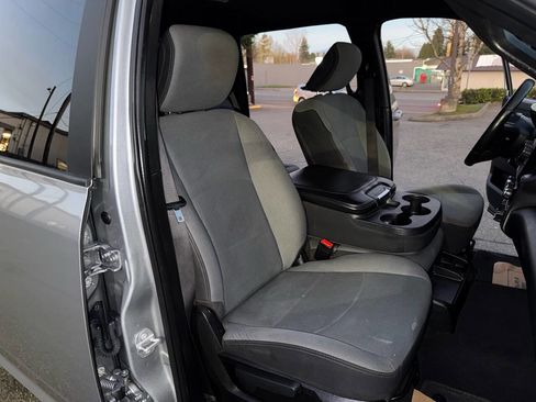 Used 2021 RAM 3500 Big Horn image 18