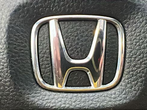 Used 2018 Honda Accord EX-L image 30