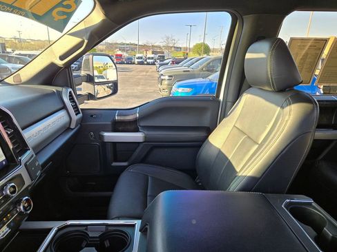 Used 2022 Ford F350 Lariat image 27