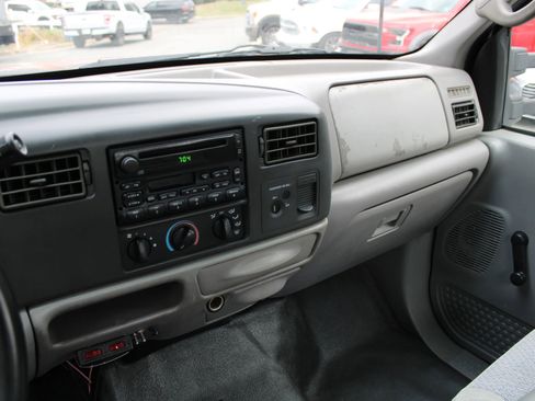 Used 1999 Ford F450 XLT image 11