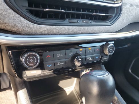 Used 2022 Jeep Compass Latitude w/ Convenience Group image 21