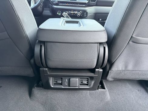 Used 2023 Chevrolet Silverado 1500 LT AWD/4WD image 20