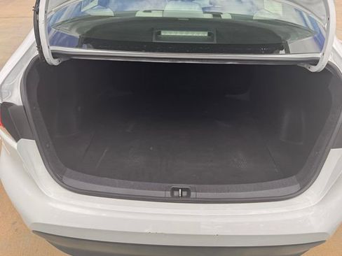 Used 2023 Toyota Corolla LE image 26