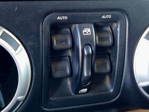 Used 2012 Jeep Wrangler Unlimited Sahara w/ Connectivity Group image 19