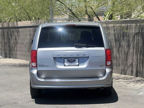 Used 2019 Dodge Grand Caravan SXT FWD image 7