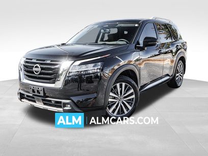 Used 2022 Nissan Pathfinder Platinum w/ Cargo Package