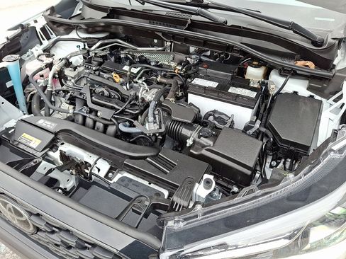 Used 2023 Toyota Corolla Cross LE image 27