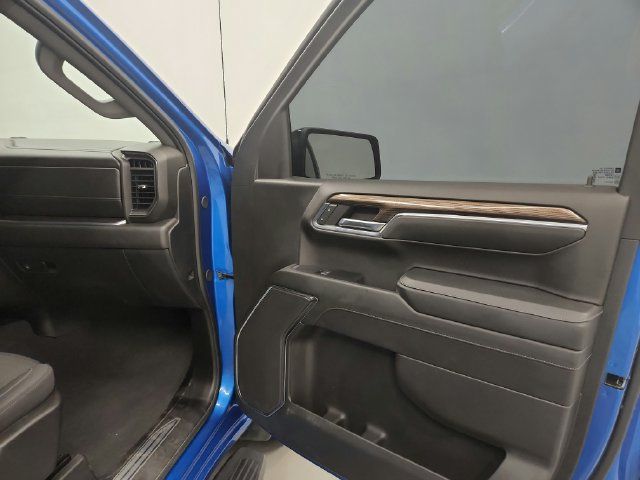 Used 2024 Chevrolet Silverado 1500 RST AWD/4WD image 26