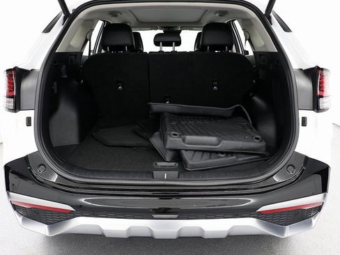 Used 2023 Kia Sportage SX image 28