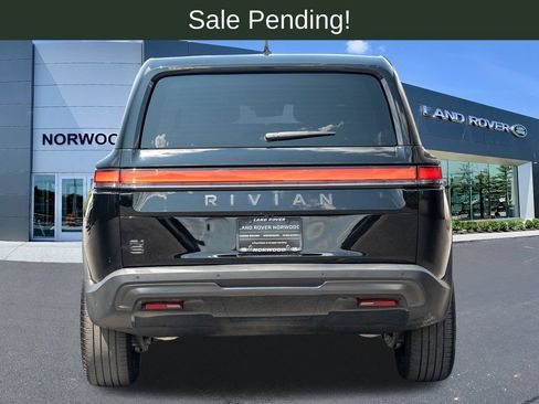 Used 2025 Rivian R1S Adventure AWD/4WD image 5