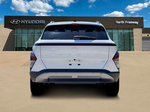 New 2026 Hyundai Kona Limited FWD image 6