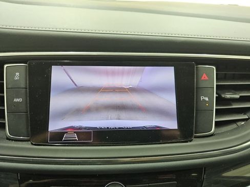 Used 2020 Buick Enclave Essence w/ Sound and Sites Package image 7