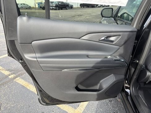 New 2026 Chevrolet Traverse LT w/ Driver Confidence Package image 23