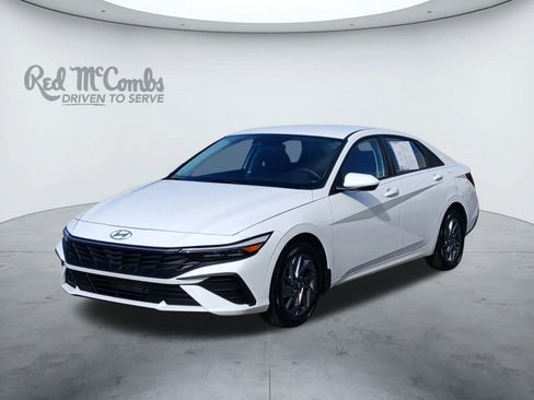 Certified 2024 Hyundai Elantra SEL image 1