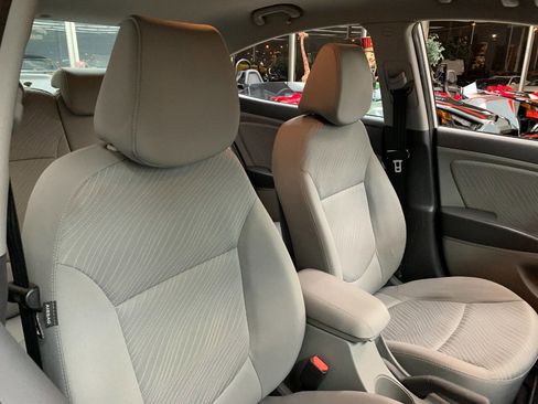 Used 2016 Hyundai Accent SE w/ Option Group 03 image 16