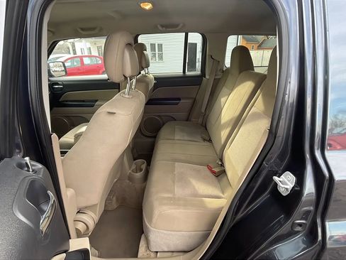 Used 2014 Jeep Patriot Sport w/ Power Value Group image 18