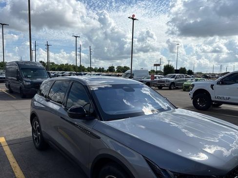 Used 2024 Lincoln Nautilus Premier w/ Equipment Group 102A AWD/4WD image 7