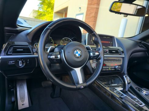 Used 2015 BMW 640i Convertible RWD image 19