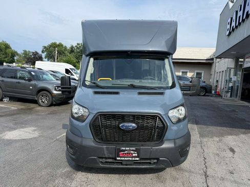 Used 2021 Ford Transit 350 DRW RWD image 3