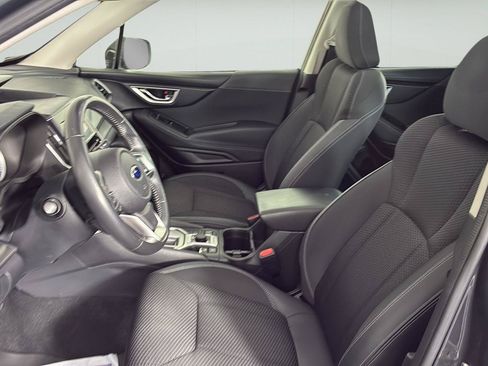 Used 2022 Subaru Forester Premium AWD/4WD image 24