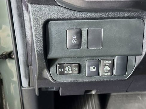 Used 2023 Toyota Tacoma TRD Off-Road image 13