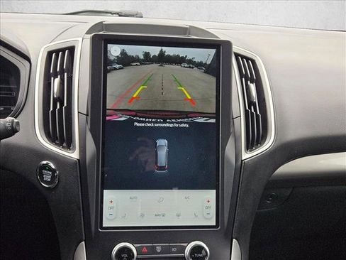 Used 2024 Ford Edge SEL image 12