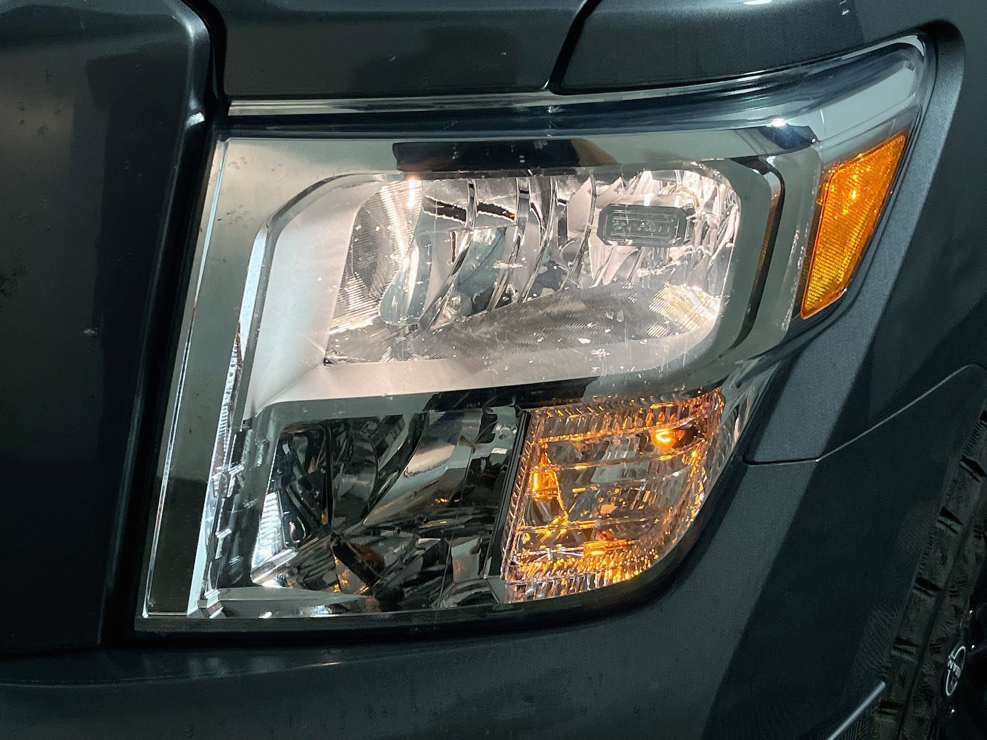 Used 2023 Nissan Titan SV w/ SV Convenience Package RWD image 10
