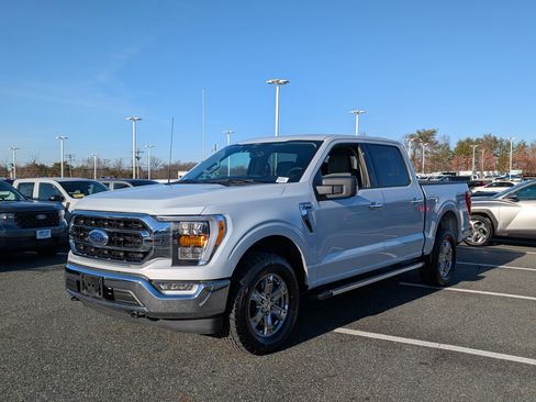 Certified 2022 Ford F150 XLT w/ Equipment Group 302A High image 7