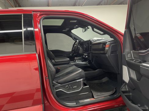 Used 2025 Ford F150 Raptor AWD/4WD image 25