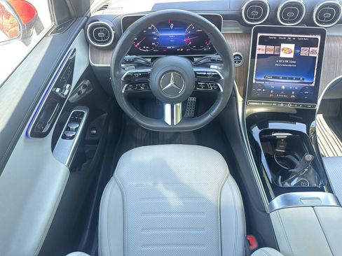 Used 2024 Mercedes-Benz GLC 300 4MATIC image 17