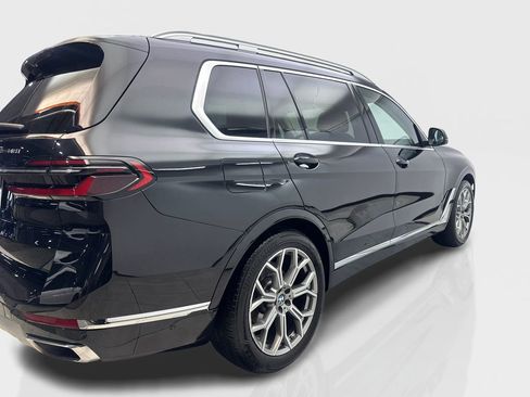 Used 2023 BMW X7 xDrive40i AWD/4WD image 13