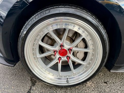 Used 2017 Ford Mustang GT Premium w/ Equipment Group 401A image 18