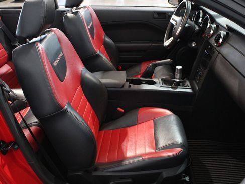 Used 2007 Ford Mustang GT RWD image 34