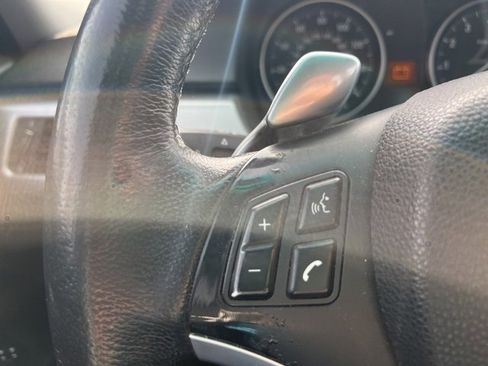 Used 2010 BMW 335i xDrive Sedan image 18