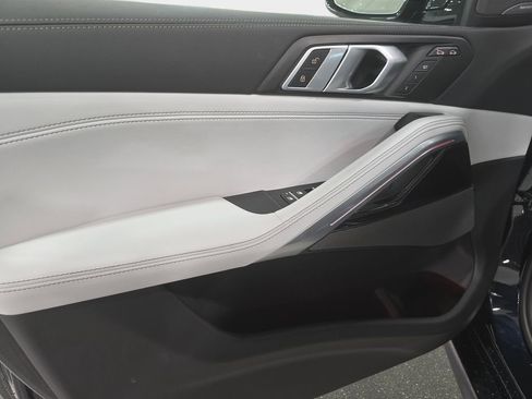 Certified 2025 BMW X6 xDrive40i w/ Premium Package AWD/4WD image 25