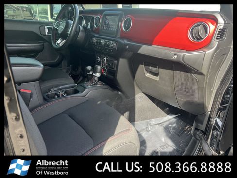 Used 2021 Jeep Gladiator Rubicon w/ Cold Weather Group image 20
