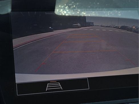 Used 2022 Chevrolet Malibu LT image 13