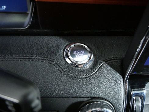 Used 2023 Lincoln Navigator L Reserve image 25