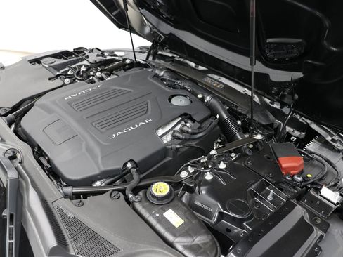 Used 2023 Jaguar F-TYPE R image 64