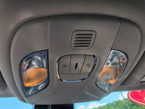 Used 2022 Jeep Compass Limited AWD/4WD image 18