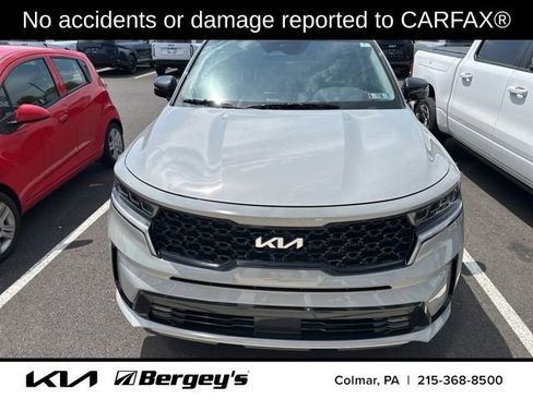 Used 2023 Kia Sorento SX AWD/4WD image 2