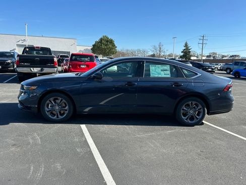 New 2025 Honda Accord EX-L image 2