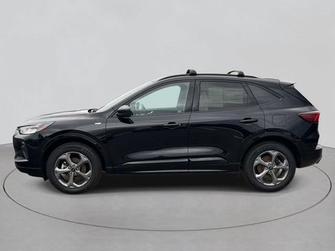 Used 2024 Ford Escape ST-Line w/ Tech Pack #1 AWD/4WD image 2