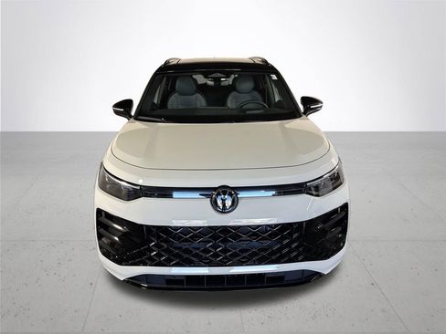 New 2026 Volkswagen Tiguan SE R-Line AWD/4WD image 3